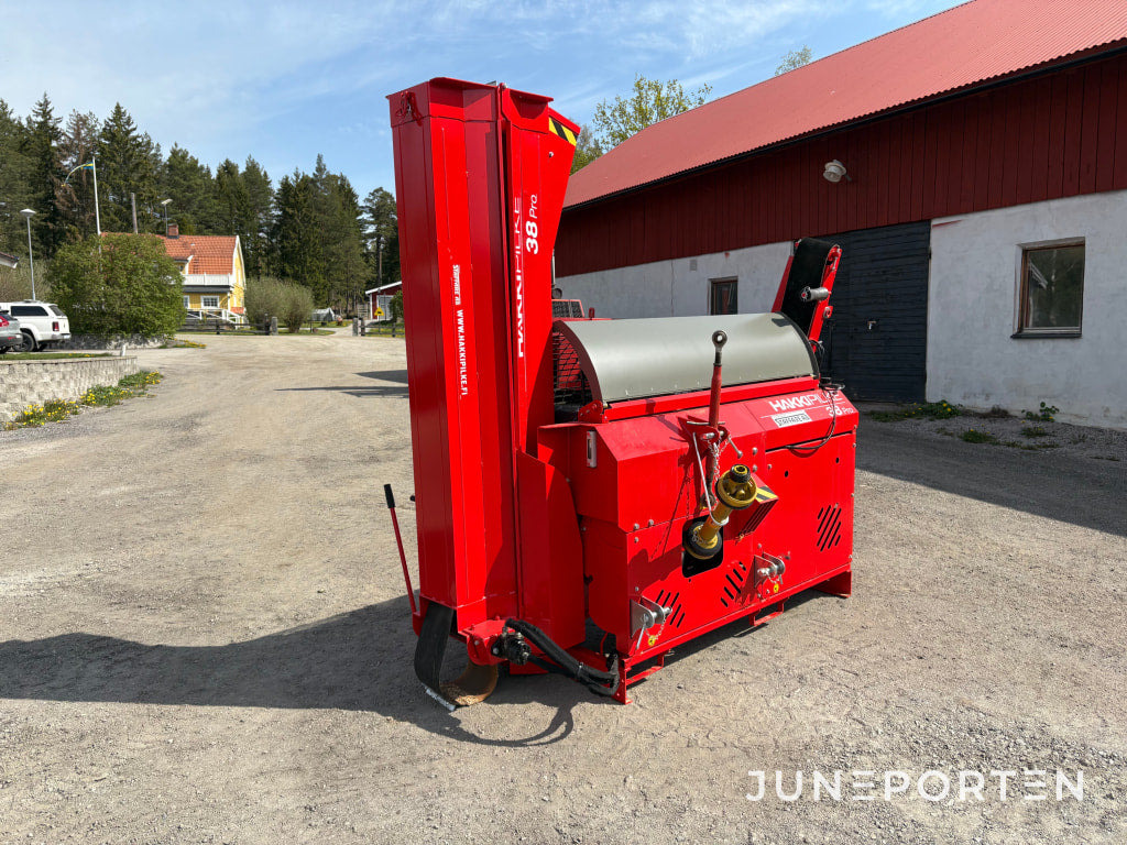 Vedmaskin Hakki Pilke 38 PRO PTO + Hydrauliskt uppläggningbord Hakki Pilke Hakkifeed 422 - Maquinaria forestal: foto 5 Vedmaskin Hakki Pilke 38 PRO PTO + Hydrauliskt uppläggningbord Hakki Pilke Hakkifeed 422 - Maquinaria forestal: foto 5
