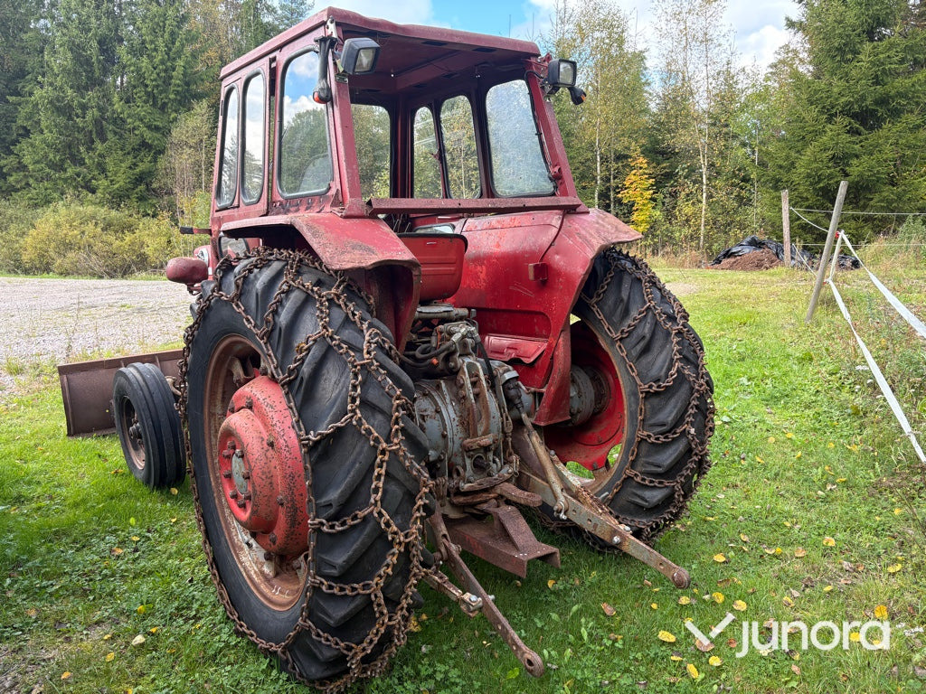 Massey Ferguson 165 - Tractor: foto 5 Massey Ferguson 165 - Tractor: foto 5