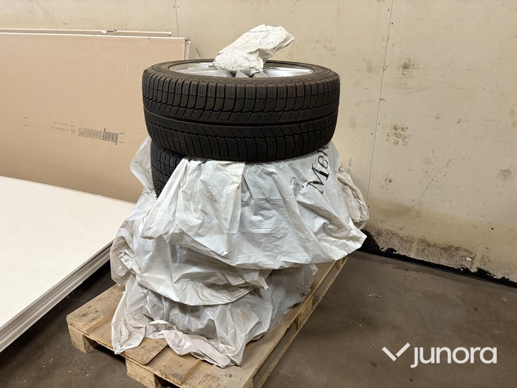 Nya Däck & Fälg, MICHELIN X-ICE - Neumático: foto 1 Nya Däck & Fälg, MICHELIN X-ICE - Neumático: foto 1