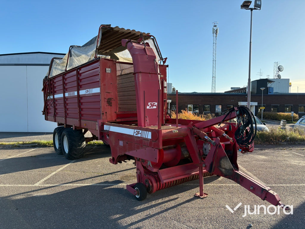 Självlastarvagn - JF ES 3500 - Remolque autocargador: foto 1 Självlastarvagn - JF ES 3500 - Remolque autocargador: foto 1