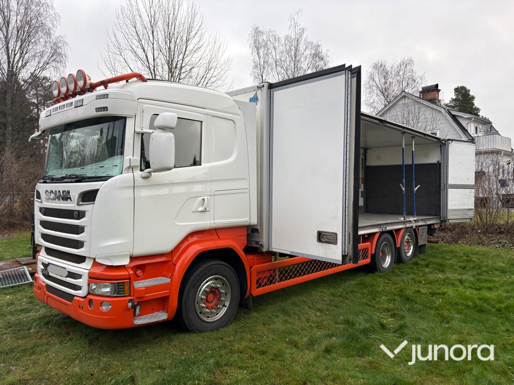 Skåpbil - Scania R410LB - Camión caja cerrada: foto 2 Skåpbil - Scania R410LB - Camión caja cerrada: foto 2