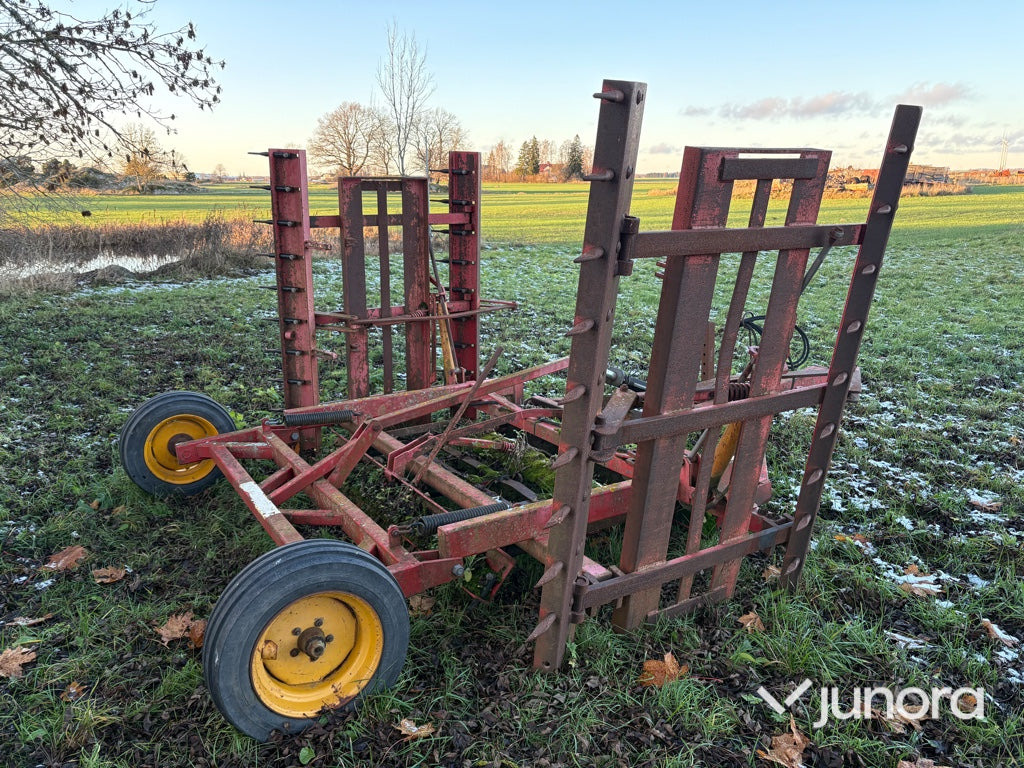 Sladd - Väderstad 74 - Grada: foto 5 Sladd - Väderstad 74 - Grada: foto 5