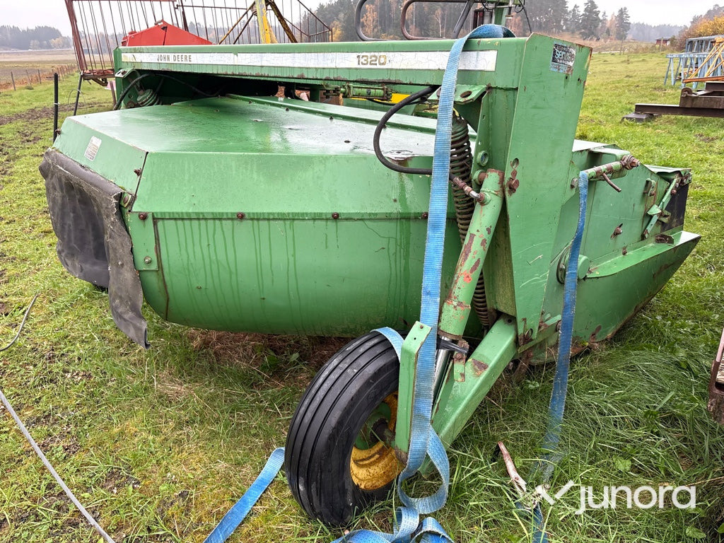 Slåtterkross - John Deere 1320 - Segadora: foto 5 Slåtterkross - John Deere 1320 - Segadora: foto 5