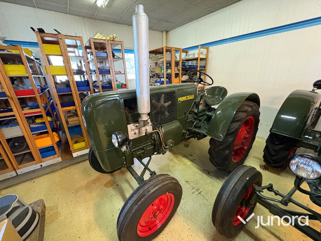 Traktor Bolinder Munktell BM10 - Tractor: foto 1 Traktor Bolinder Munktell BM10 - Tractor: foto 1