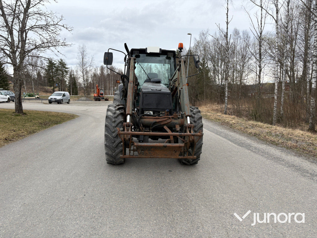 Valtra Valmet 6200 - Tractor: foto 4 Valtra Valmet 6200 - Tractor: foto 4