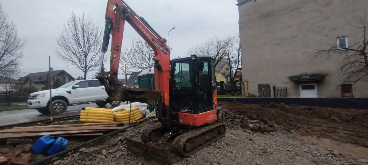 KUBOTA Kubota kx37-4 - Miniexcavadora: foto 1 KUBOTA Kubota kx37-4 - Miniexcavadora: foto 1