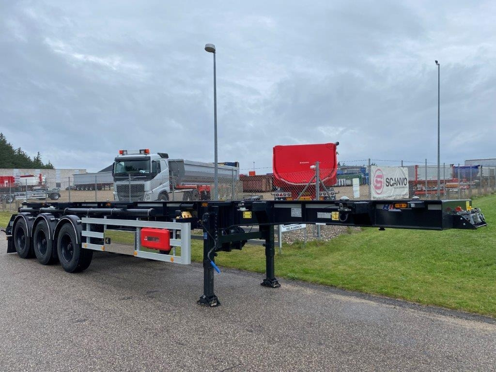 HRD 3-aks 20 + 30 ADR - Semirremolque portacontenedore/ Intercambiable: foto 3 HRD 3-aks 20 + 30 ADR - Semirremolque portacontenedore/ Intercambiable: foto 3