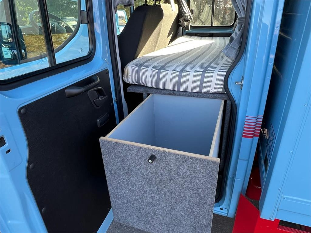 Camión caja cerrada Iveco Daily 70C18 - dobbelt cab: foto 6