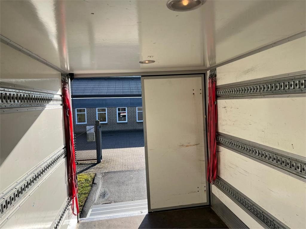 Camión caja cerrada Iveco Daily 70C18 - dobbelt cab: foto 14