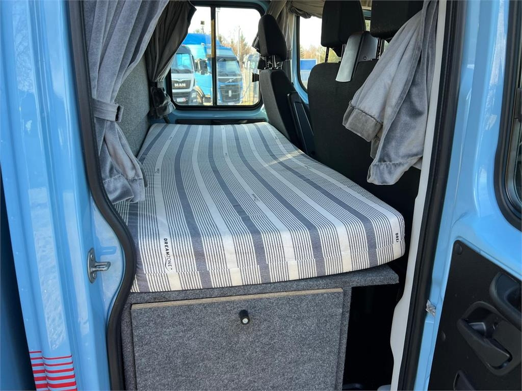 Camión caja cerrada Iveco Daily 70C18 - dobbelt cab: foto 20