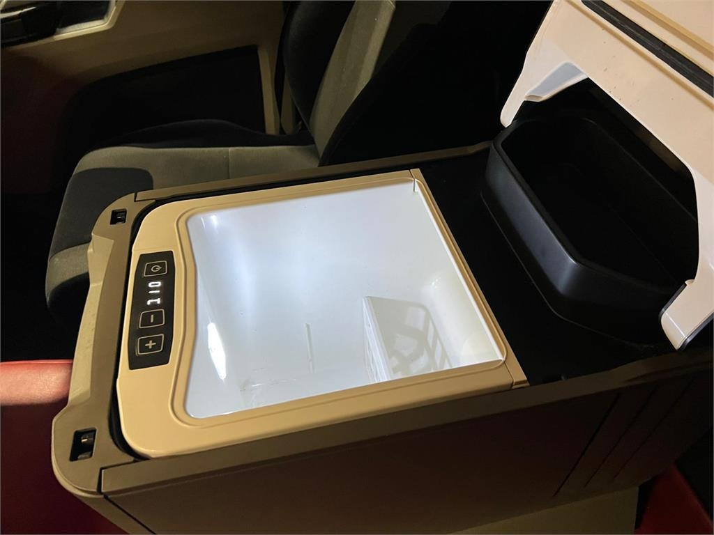 MAN TGL 12-220 BL - Camión lona: foto 4 MAN TGL 12-220 BL - Camión lona: foto 4