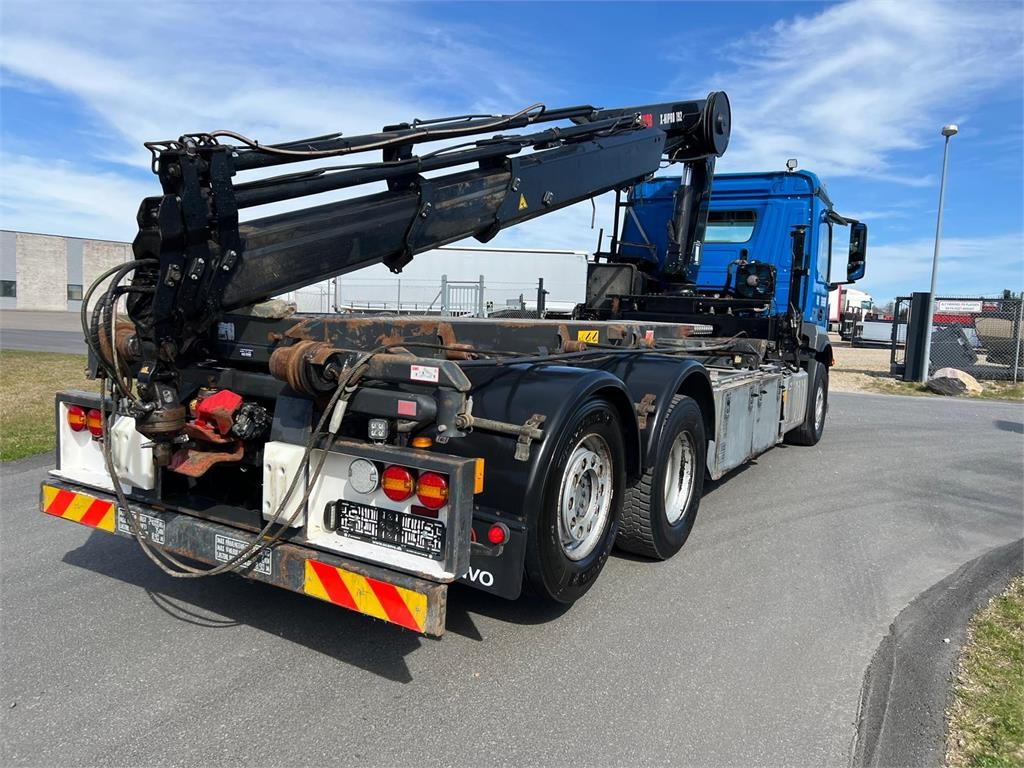 Mercedes-Benz Antos 2546 - Hiab 192 E kran - Camión portacontenedor de cadenas: foto 2 Mercedes-Benz Antos 2546 - Hiab 192 E kran - Camión portacontenedor de cadenas: foto 2