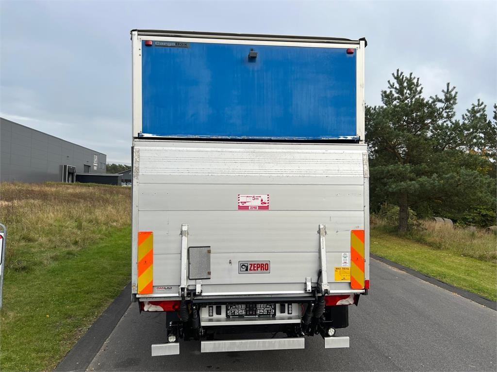 Mercedes-Benz Sprinter 516 CDI  - Camión caja cerrada: foto 5 Mercedes-Benz Sprinter 516 CDI  - Camión caja cerrada: foto 5