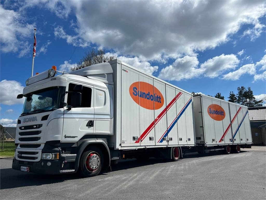 Scania R410 DB 4x2 MLB + tandem trailer 121m3 - Camión caja cerrada: foto 2 Scania R410 DB 4x2 MLB + tandem trailer 121m3 - Camión caja cerrada: foto 2