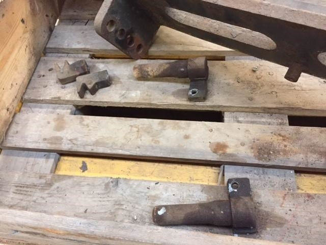 Scania Sneplovbeslag frontplade til Scania - Parachoques para Camión: foto 3 Scania Sneplovbeslag frontplade til Scania - Parachoques para Camión: foto 3