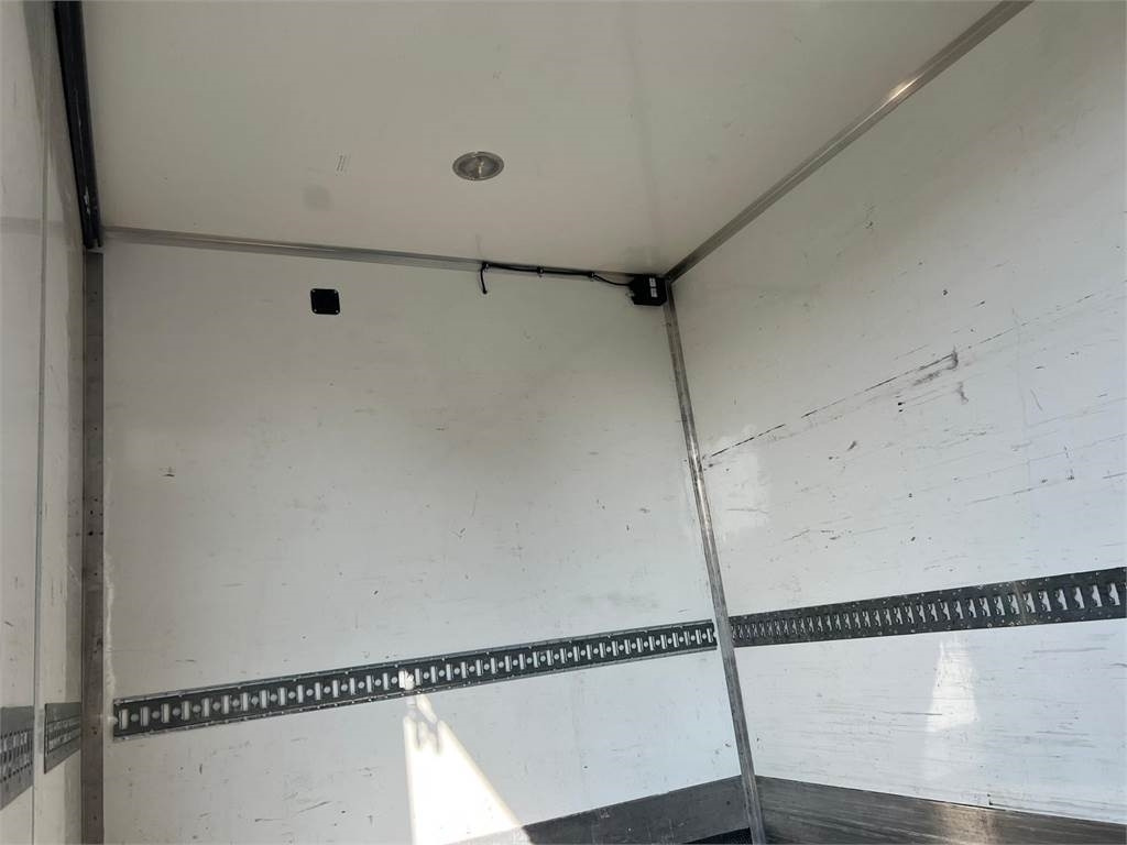 Volvo FL 16 ton 250HK - Camión caja cerrada: foto 5 Volvo FL 16 ton 250HK - Camión caja cerrada: foto 5