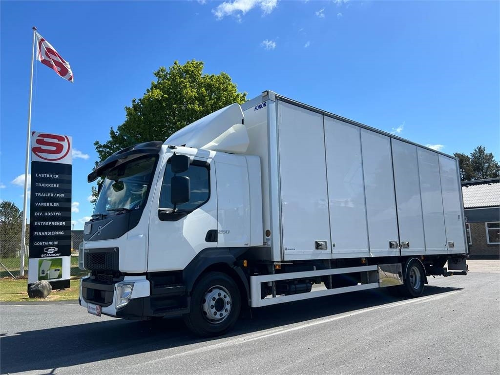 Volvo FL 16 ton 250HK - Camión caja cerrada: foto 1 Volvo FL 16 ton 250HK - Camión caja cerrada: foto 1