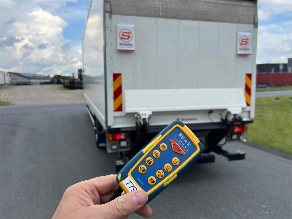 Volvo FL 250 16 ton  - Camión frigorífico: foto 4 Volvo FL 250 16 ton  - Camión frigorífico: foto 4