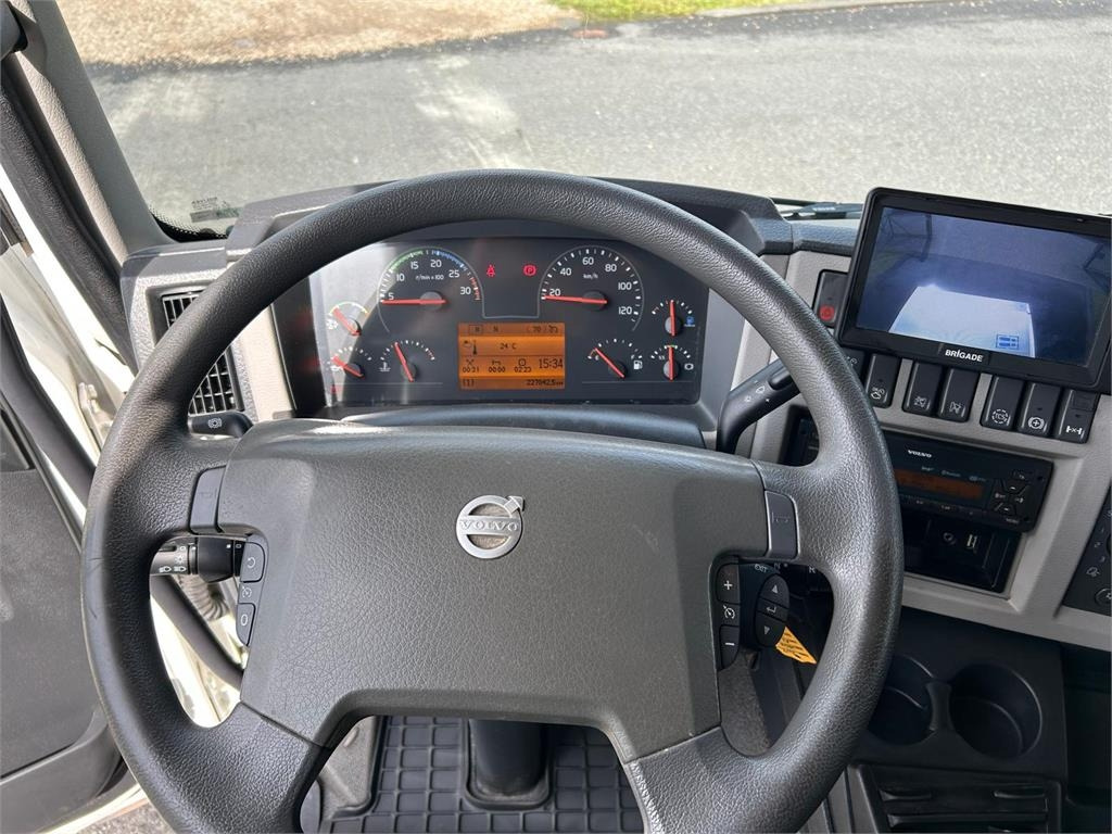 Camión frigorífico Volvo FL 250 16 ton: foto 15