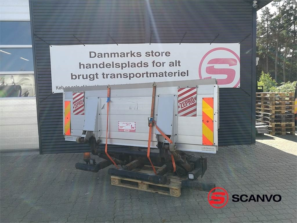 Zepro Z150-155 MA - Trampilla elevadora: foto 1 Zepro Z150-155 MA - Trampilla elevadora: foto 1