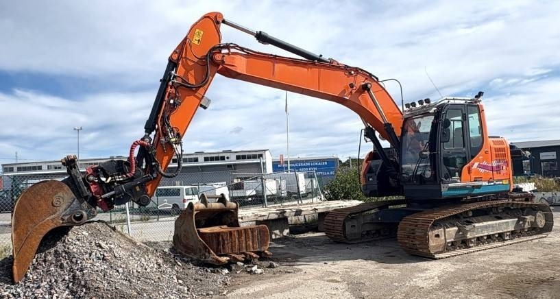 Doosan DX 235 LCR-5 - Excavadora de cadenas: foto 1 Doosan DX 235 LCR-5 - Excavadora de cadenas: foto 1