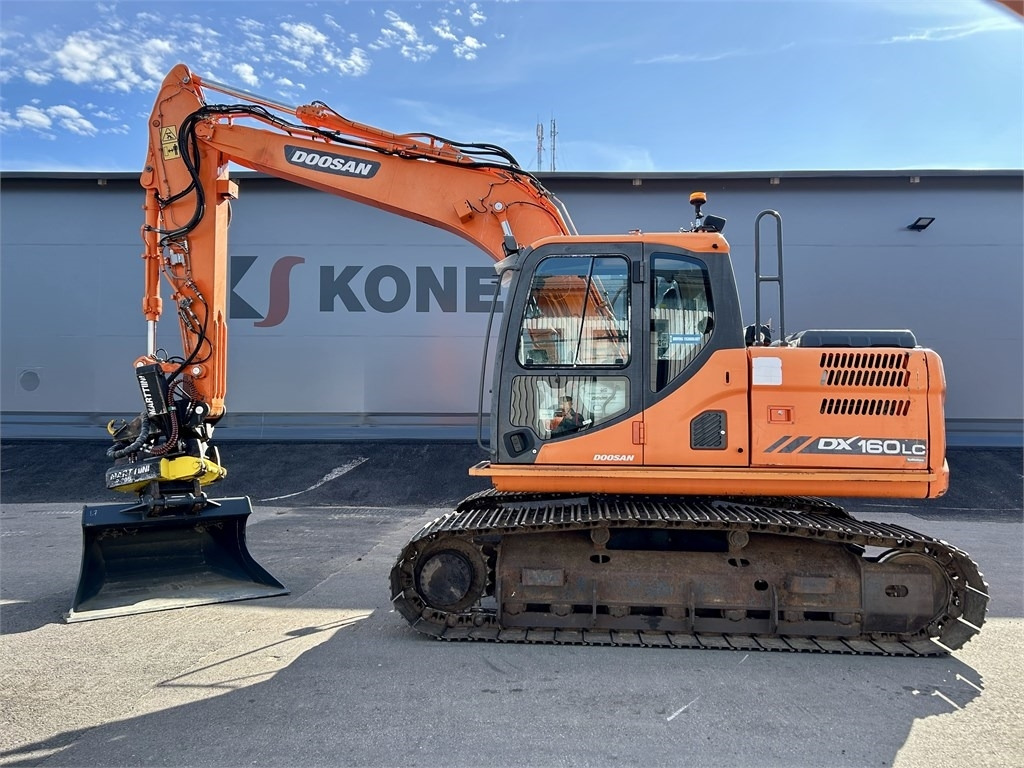 Doosan DX160LC-3 KALLISTAJA+PYÖRITTÄJÄ  - Excavadora de cadenas: foto 1 Doosan DX160LC-3 KALLISTAJA+PYÖRITTÄJÄ  - Excavadora de cadenas: foto 1