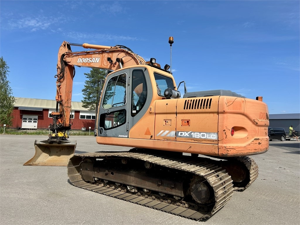 Doosan DX180LC PYÖRITTÄJÄLLÄ - Excavadora de cadenas: foto 3 Doosan DX180LC PYÖRITTÄJÄLLÄ - Excavadora de cadenas: foto 3