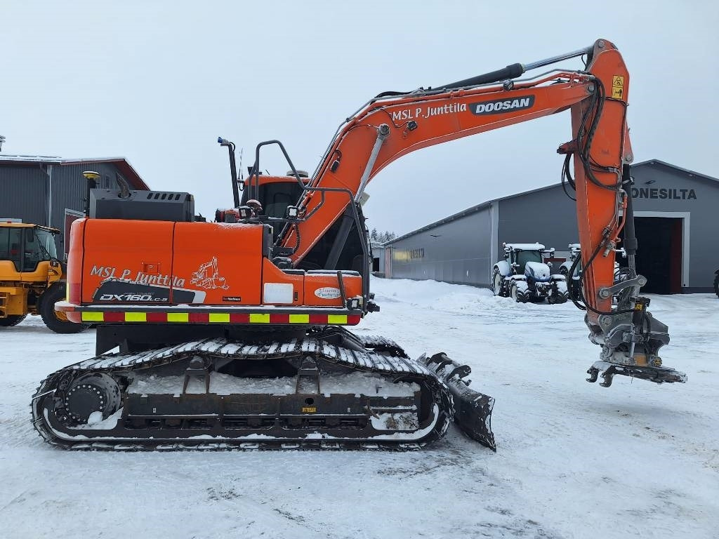 Doosan MYYTY! SOLD! DX160LCH-5 METSÄMALLI - Excavadora de cadenas: foto 4 Doosan MYYTY! SOLD! DX160LCH-5 METSÄMALLI - Excavadora de cadenas: foto 4