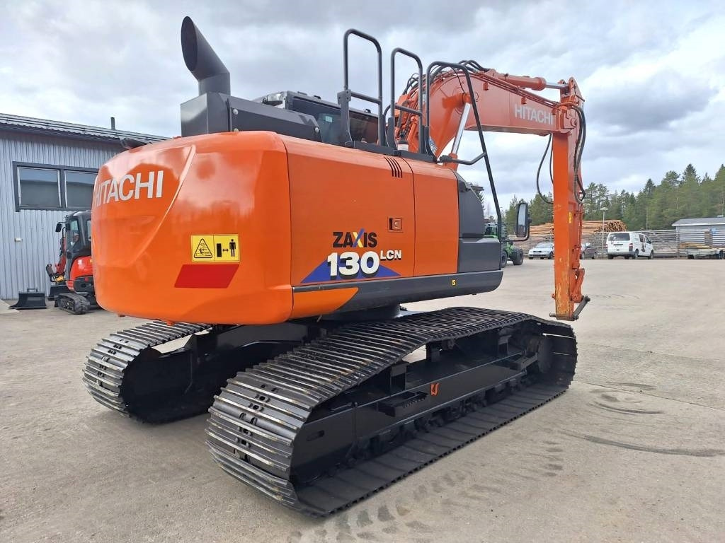 Hitachi MYYTY! SOLD! ZX130LCN-6M -METSÄMALLI- - Excavadora de cadenas: foto 5 Hitachi MYYTY! SOLD! ZX130LCN-6M -METSÄMALLI- - Excavadora de cadenas: foto 5