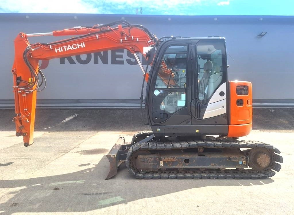 Hitachi MYYTY! SOLD! ZX85US-6 PIENET TUNNIT - Miniexcavadora: foto 1 Hitachi MYYTY! SOLD! ZX85US-6 PIENET TUNNIT - Miniexcavadora: foto 1