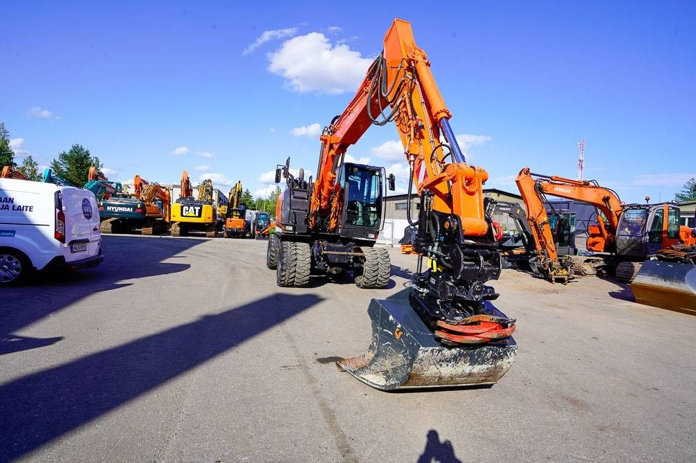 Excavadora de ruedas Hitachi ZX 140 W-6: foto 34
