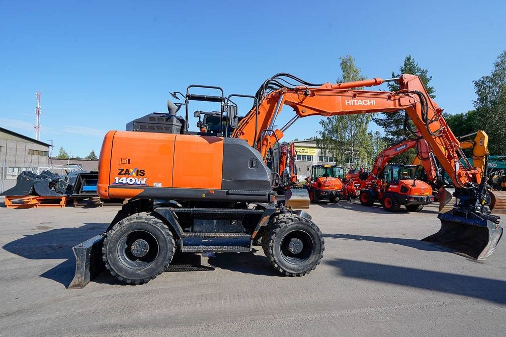 Excavadora de ruedas Hitachi ZX 140 W-6: foto 33
