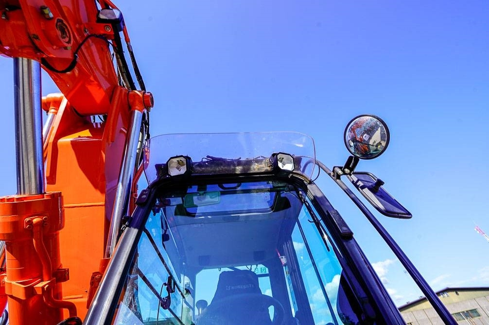 Excavadora de ruedas Hitachi ZX 140 W-6: foto 40
