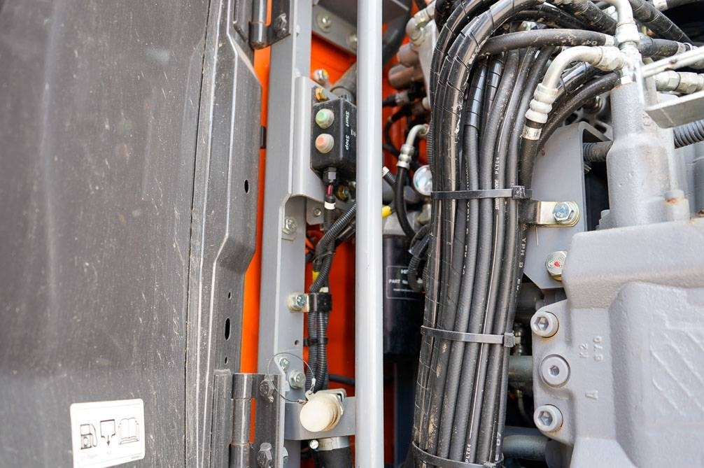 Excavadora de ruedas Hitachi ZX 140 W-6: foto 16