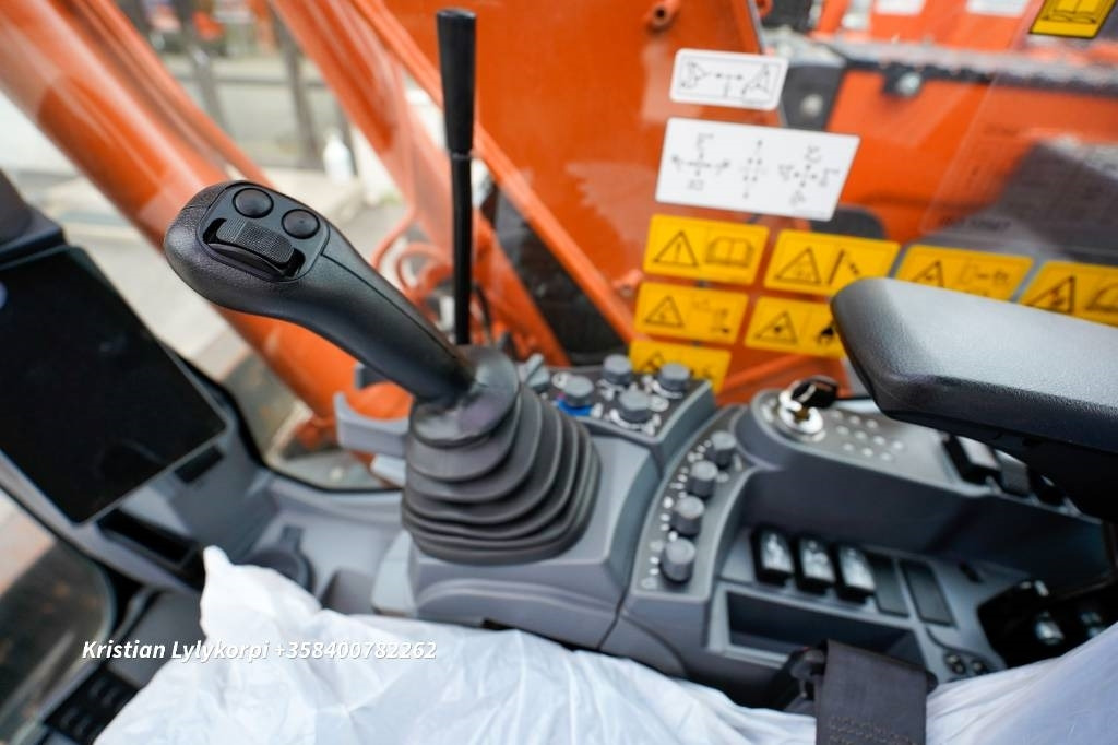 Leasing de Hitachi ZX135US-7 PUSKULEVY STAGE V  Hitachi ZX135US-7 PUSKULEVY STAGE V: foto 20