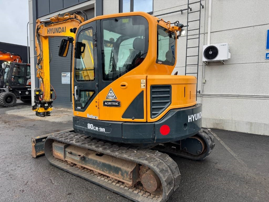 Hyundai R80CR-9A PYÖRITTÄJÄLLÄ - Miniexcavadora: foto 3 Hyundai R80CR-9A PYÖRITTÄJÄLLÄ - Miniexcavadora: foto 3