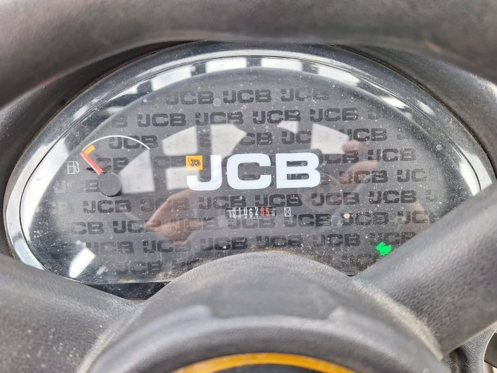 Cargadora articulada JCB 403 PIIKIT JA KAUHA: foto 9