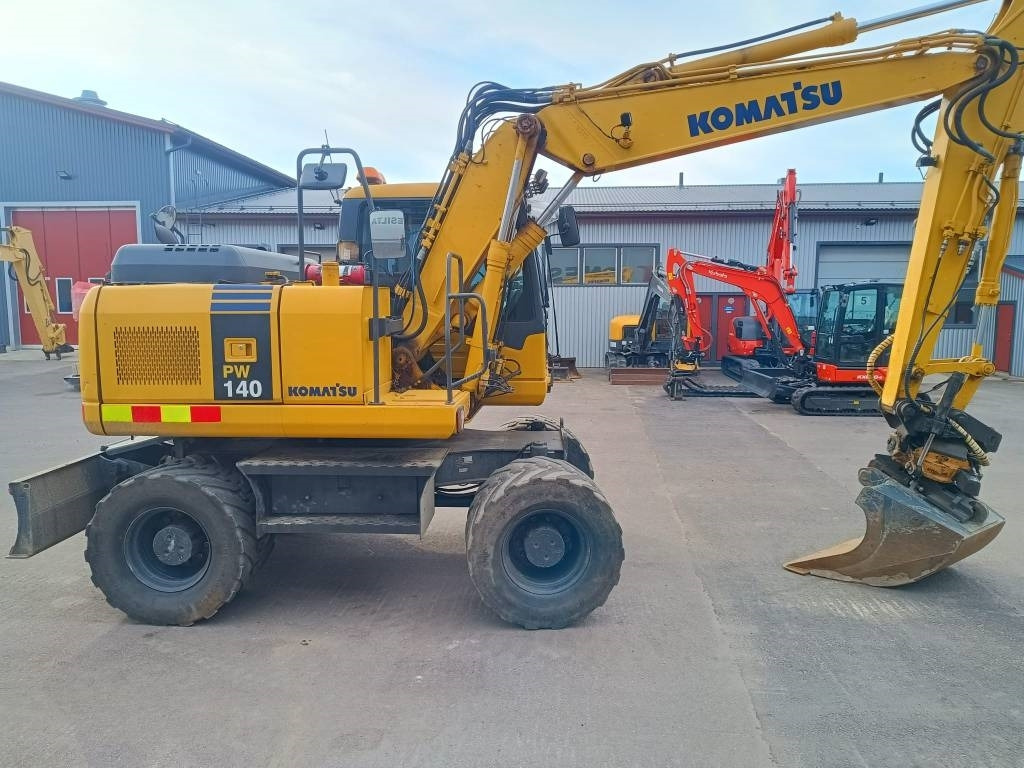 Leasing de Komatsu MYYTY! SOLD! PW140-7 PYÖRITTÄJÄLLÄ  Komatsu MYYTY! SOLD! PW140-7 PYÖRITTÄJÄLLÄ: foto 6