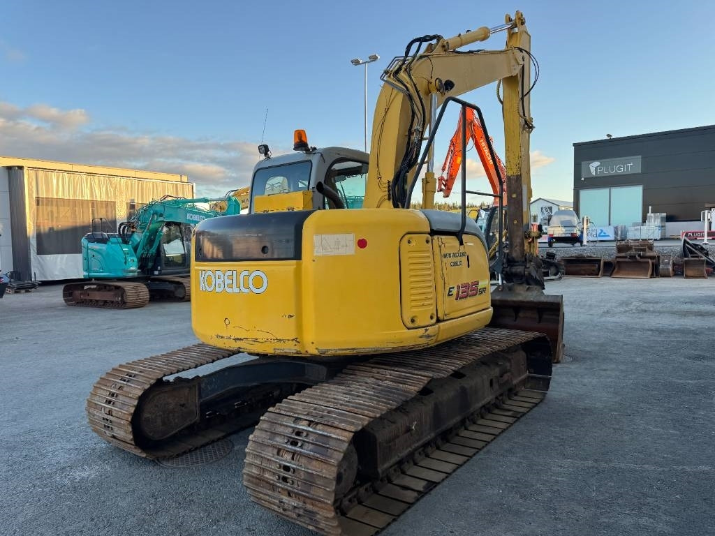 New Holland E 135 SR LC - Excavadora de cadenas: foto 5 New Holland E 135 SR LC - Excavadora de cadenas: foto 5