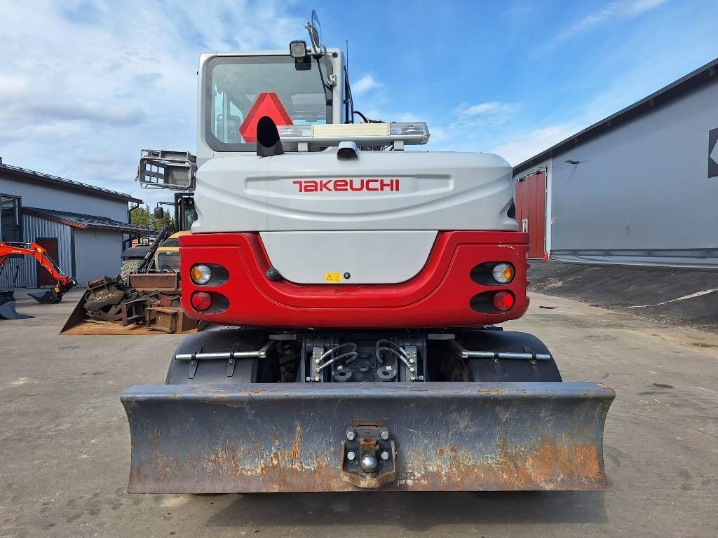 Takeuchi MYYTY! SOLD! TB295W PYÖRITTÄJÄLLÄ  - Excavadora de ruedas: foto 3 Takeuchi MYYTY! SOLD! TB295W PYÖRITTÄJÄLLÄ  - Excavadora de ruedas: foto 3