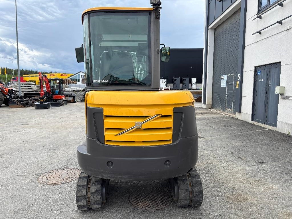 Volvo EC27C PYÖRITTÄJÄLLÄ - Miniexcavadora: foto 3 Volvo EC27C PYÖRITTÄJÄLLÄ - Miniexcavadora: foto 3