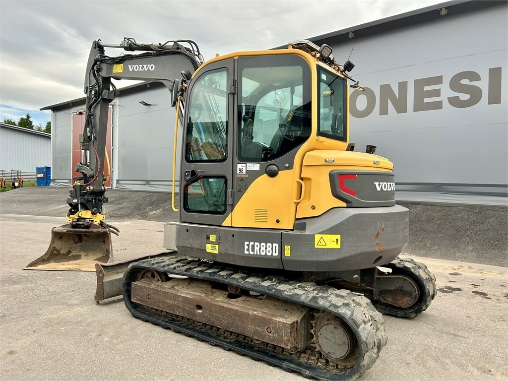 Volvo ECR88D + TYÖLAITTEET - Miniexcavadora: foto 2 Volvo ECR88D + TYÖLAITTEET - Miniexcavadora: foto 2