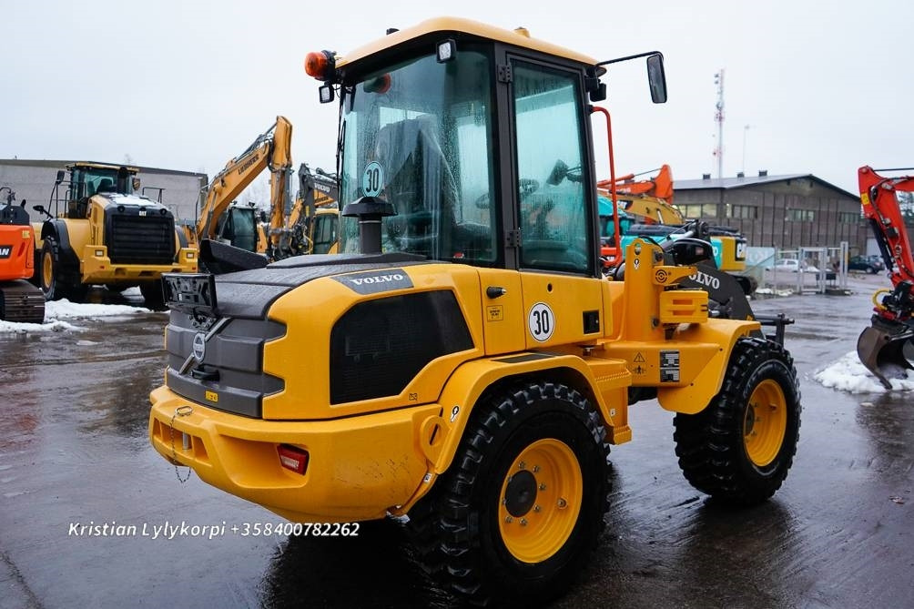 Volvo L30HS UUSI AJAMATON - Cargadora de ruedas: foto 5 Volvo L30HS UUSI AJAMATON - Cargadora de ruedas: foto 5