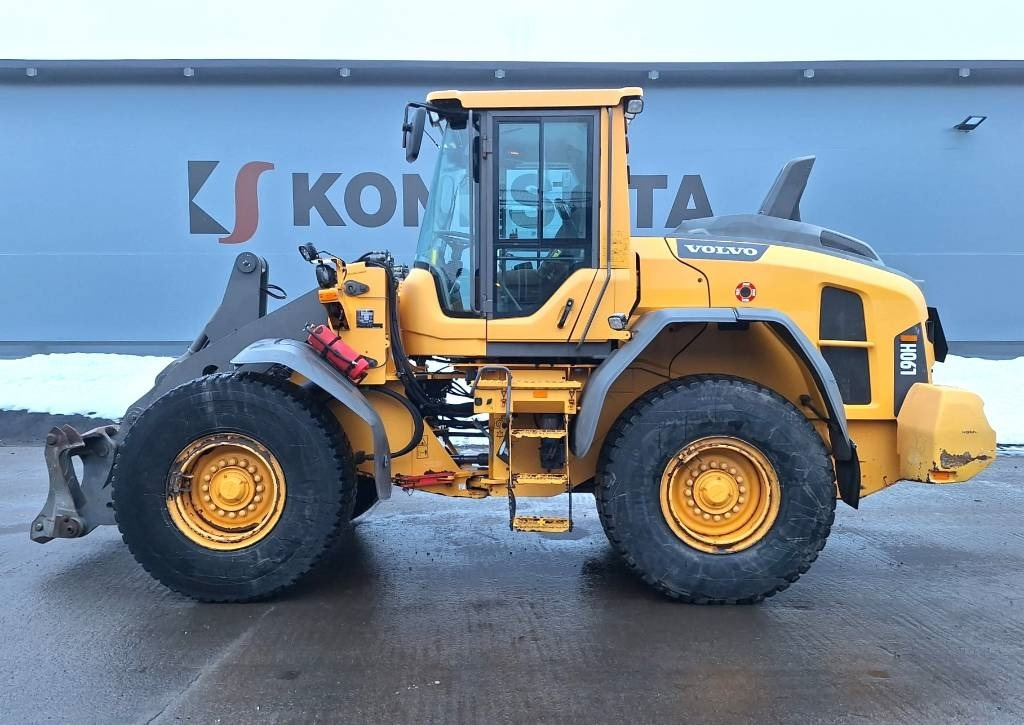 Volvo L90H VIPUOHJAUS YM. - Cargadora de ruedas: foto 1 Volvo L90H VIPUOHJAUS YM. - Cargadora de ruedas: foto 1