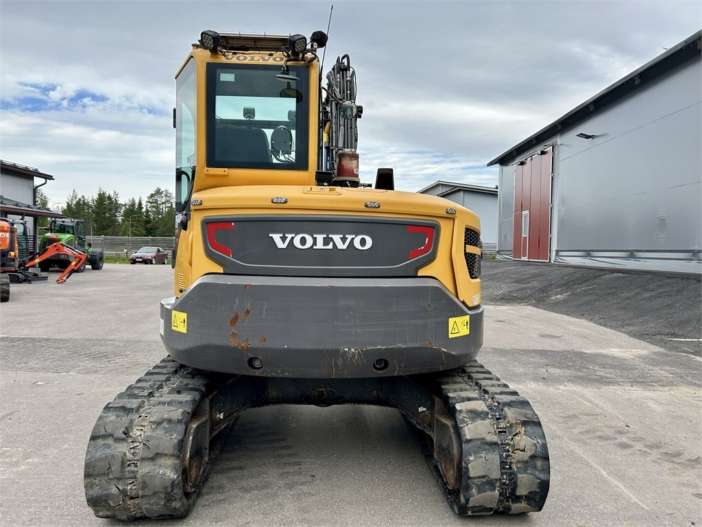 Volvo MYYTY! SOLD! ECR88D + TYÖLAITTEET - Miniexcavadora: foto 3 Volvo MYYTY! SOLD! ECR88D + TYÖLAITTEET - Miniexcavadora: foto 3