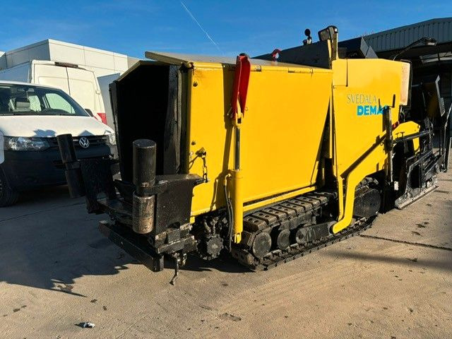 Demag DF 45 CS. SVEDALA. - Pavimentadora de asfalto: foto 1 Demag DF 45 CS. SVEDALA. - Pavimentadora de asfalto: foto 1