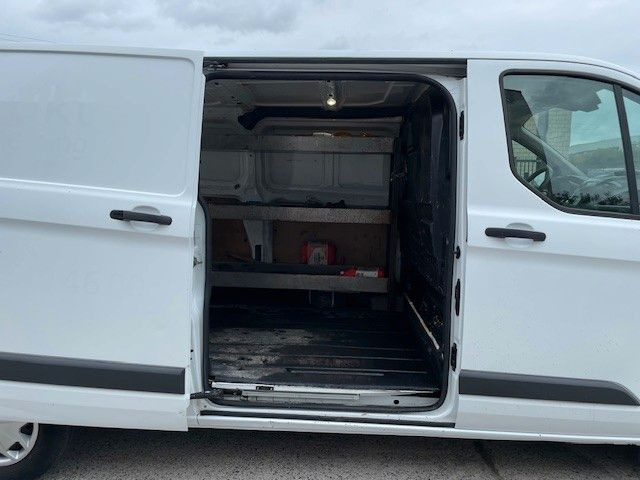 Ford Transit Custom 2.2TDCI. Klima. Tempomat. L2. - Furgoneta pequeña: foto 3 Ford Transit Custom 2.2TDCI. Klima. Tempomat. L2. - Furgoneta pequeña: foto 3