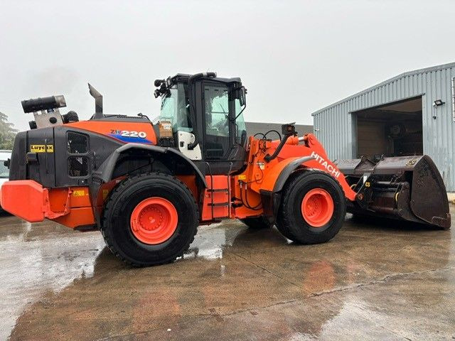 Hitachi ZW220-6. Hochkippschaufel. Wage. - Cargadora de ruedas: foto 1 Hitachi ZW220-6. Hochkippschaufel. Wage. - Cargadora de ruedas: foto 1