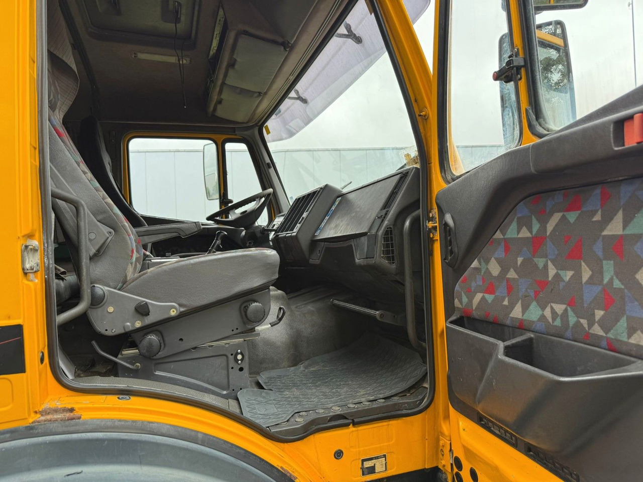 Leasing de  Mercedes-Benz 1827. Kran Palfinger PK13000. Mercedes-Benz 1827. Kran Palfinger PK13000.: foto 17