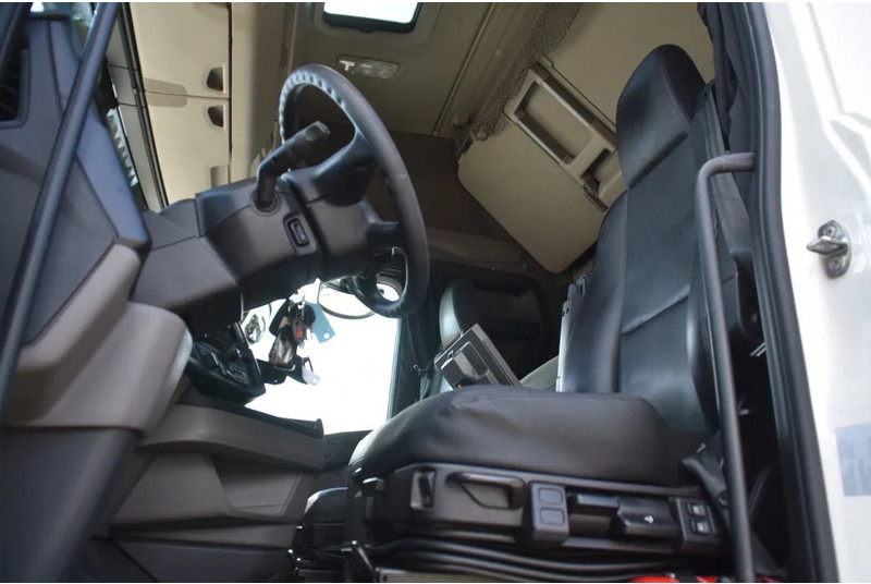 Scania S410 NGS 4x2EB MEGA 95 cm or 103 cm driving height - RETARDER - 649 TKM - FULL AIR - PARK. AIRCO - LEATHER SEATS - 2 x FUEL TANK - Cabeza tractora: foto 4 Scania S410 NGS 4x2EB MEGA 95 cm or 103 cm driving height - RETARDER - 649 TKM - FULL AIR - PARK. AIRCO - LEATHER SEATS - 2 x FUEL TANK - Cabeza tractora: foto 4